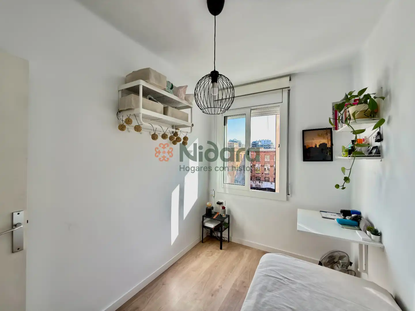 Bedroom of Flat for sale in Barcelona  with Air Conditioner, Heating and Parquet flooring