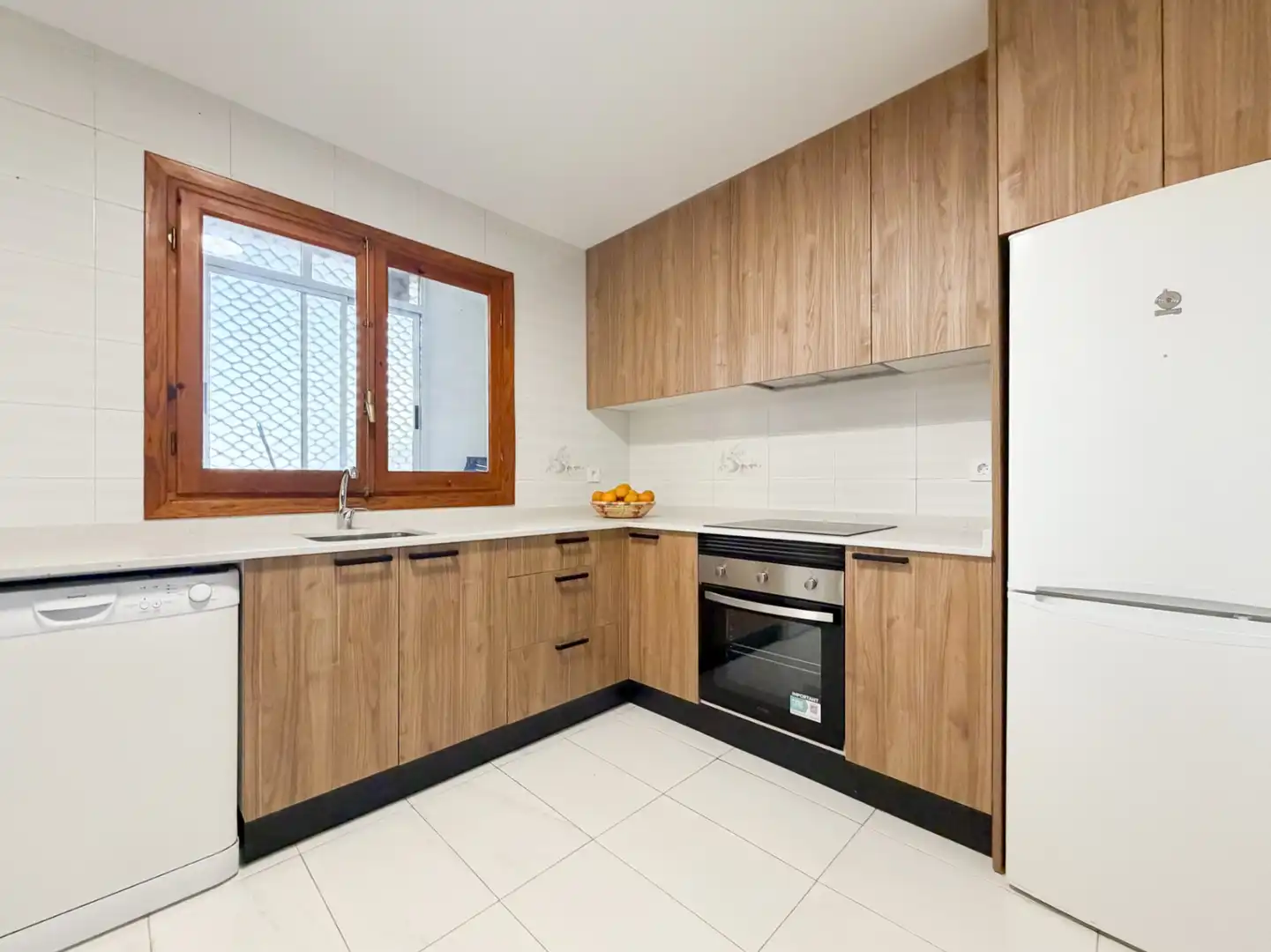 Cocina de Casa o chalet de alquiler en Sant Joan d'Alacant con Terraza y Piscina
