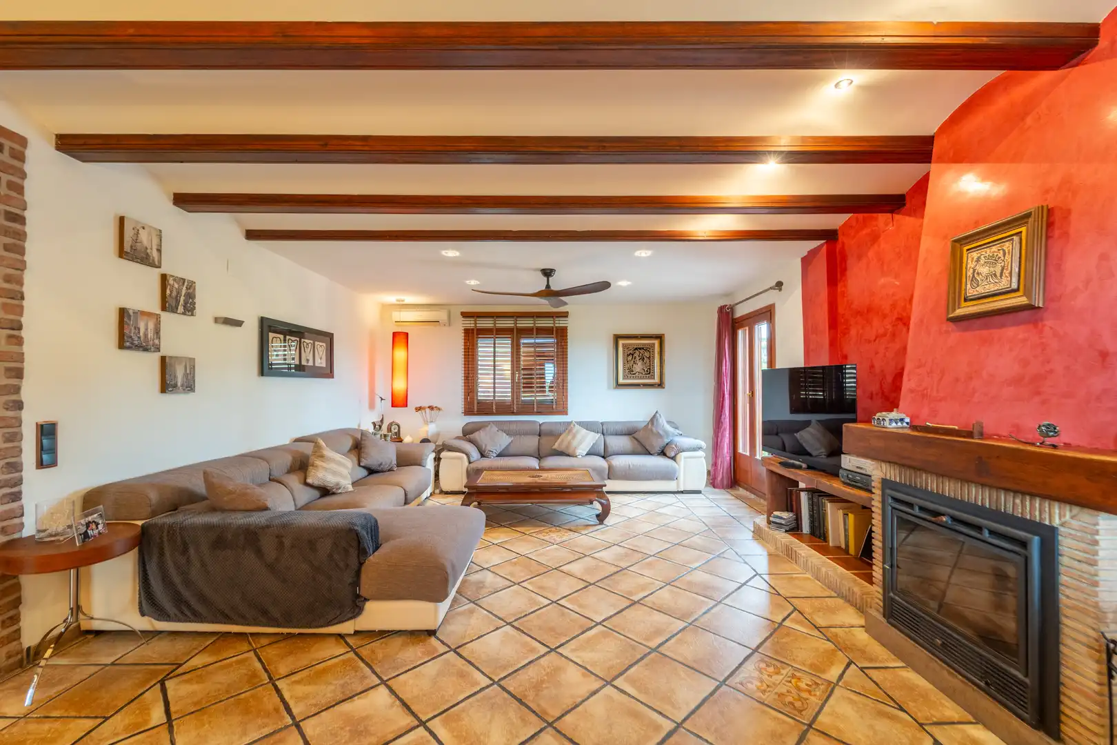 Sala d'estar de Casa o xalet en venda en Náquera amb Aire condicionat, Calefacció i Jardí privat