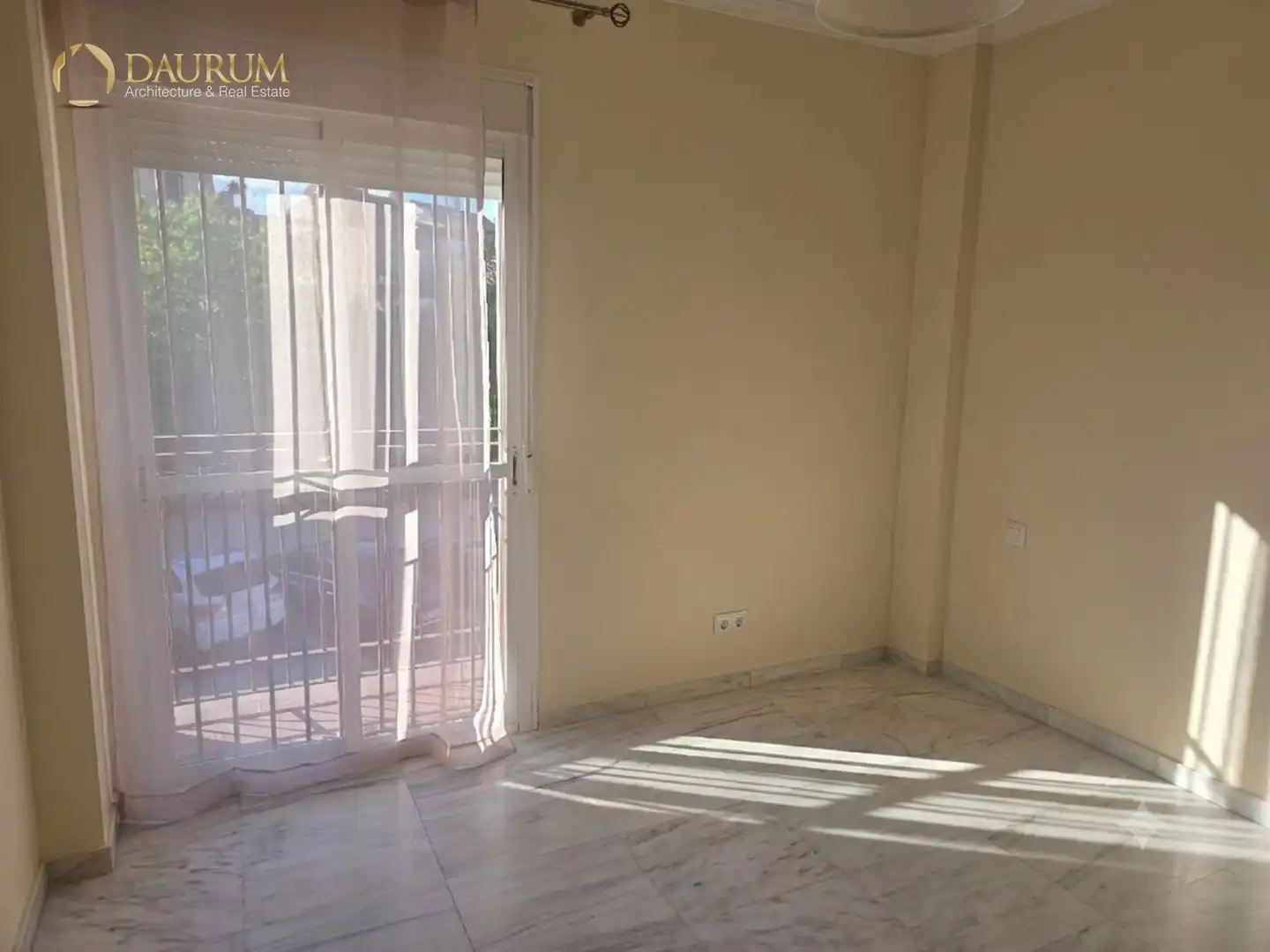 Dormitori de Casa adosada en venda en Castilleja de la Cuesta amb Aire condicionat, Calefacció i Traster