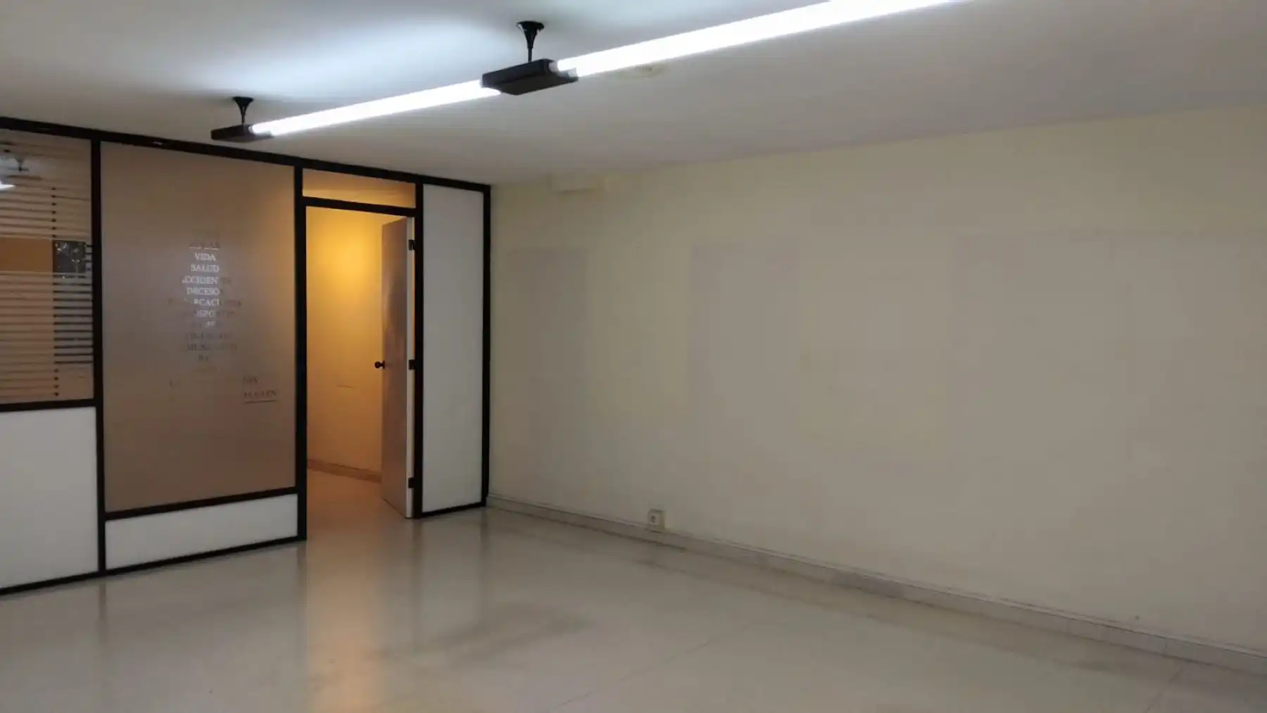 Office for rent in Ribeira