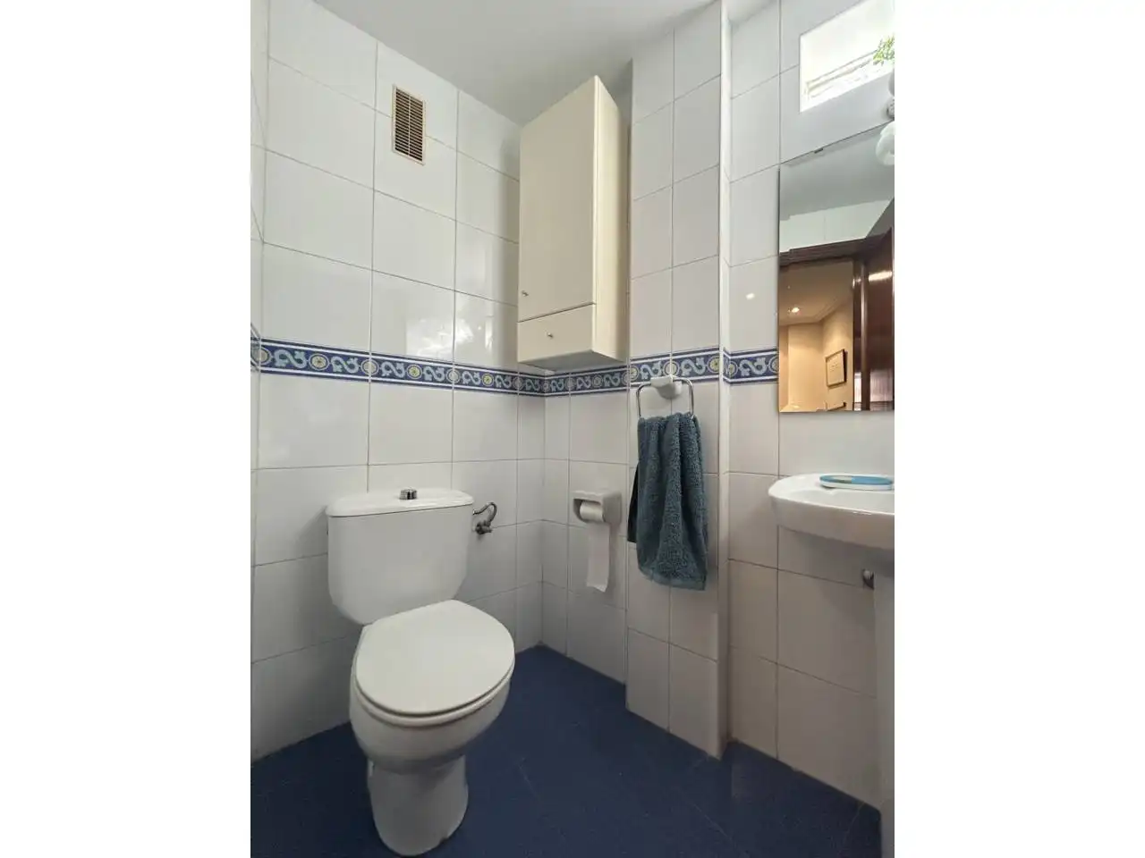 Baño de Piso en venta en Oviedo  con Calefacción, Parquet y Trastero