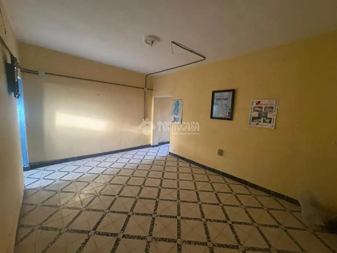 Casa adosada en venta en Sanlúcar la Mayor