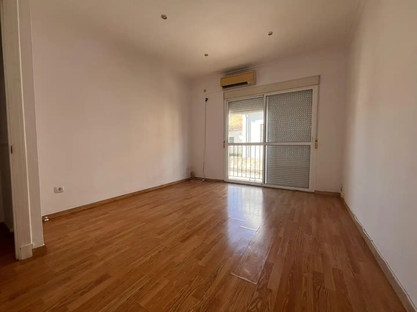 Bedroom of Flat for rent in Jerez de la Frontera  with Air Conditioner and Balcony