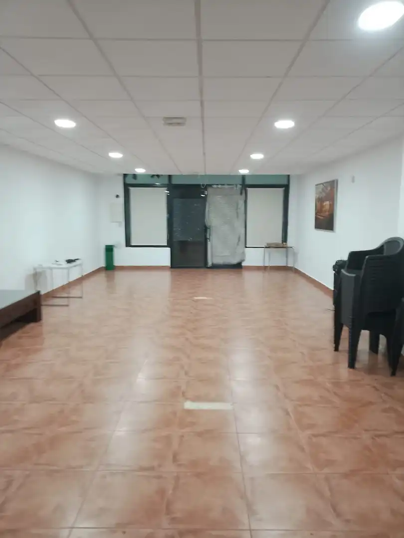 Local comercial en alquiler en Zona de la Vega