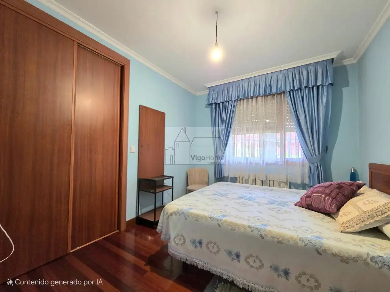 Habitación de Casa o chalet en venta en Vigo  con Calefacción y Jardín privado
