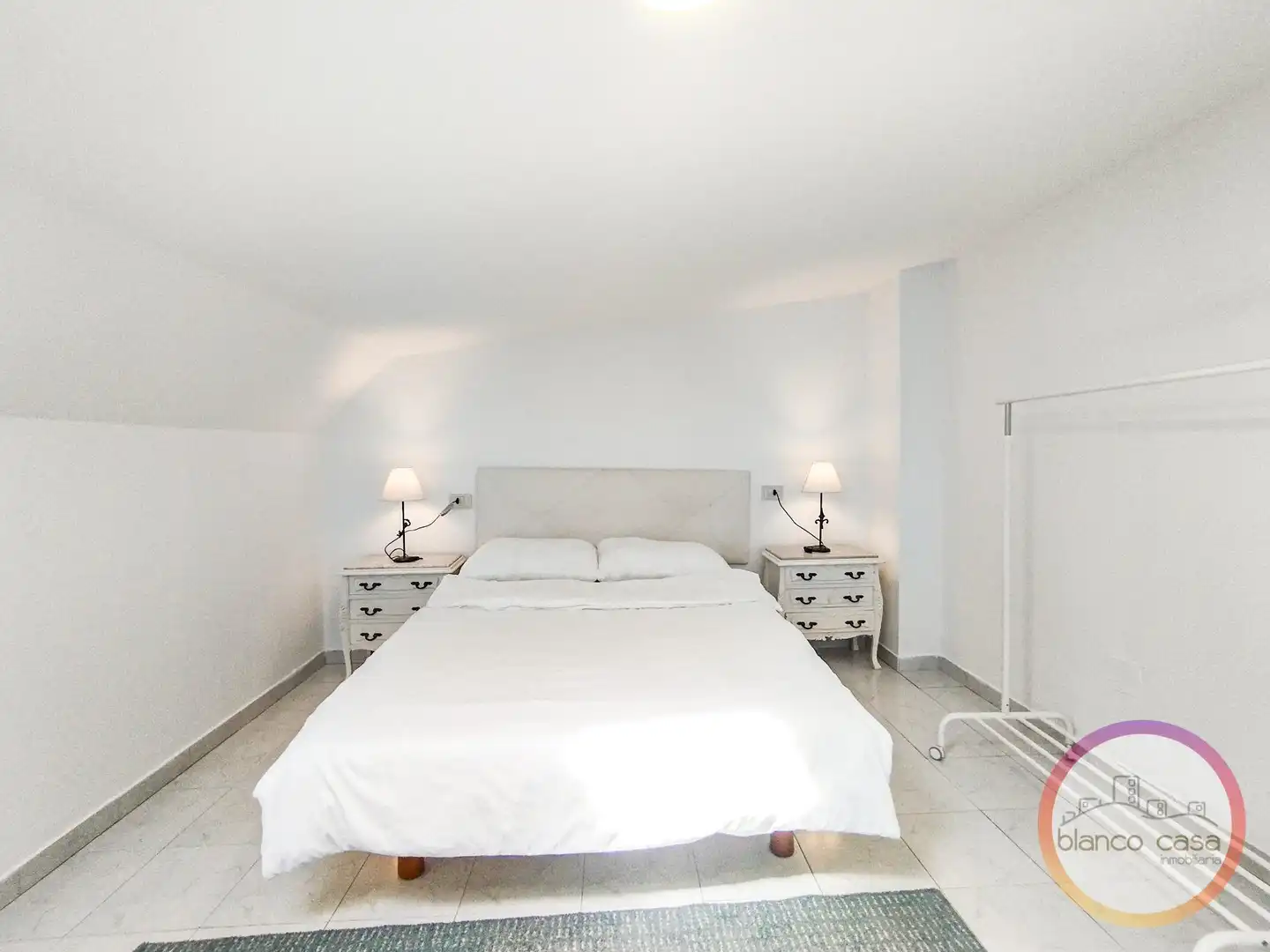 Schlafzimmer von Wohnung zur Miete in Fisterra mit Heizung und Möbliert
