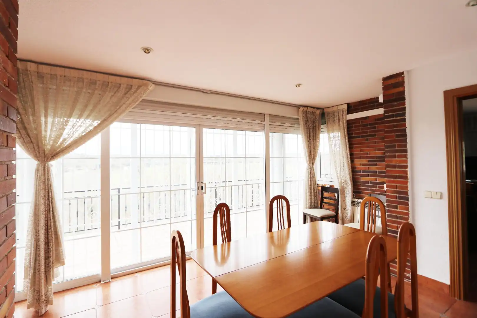 Comedor de Casa o chalet en venta en Colmenarejo con Calefacción, Terraza y Trastero