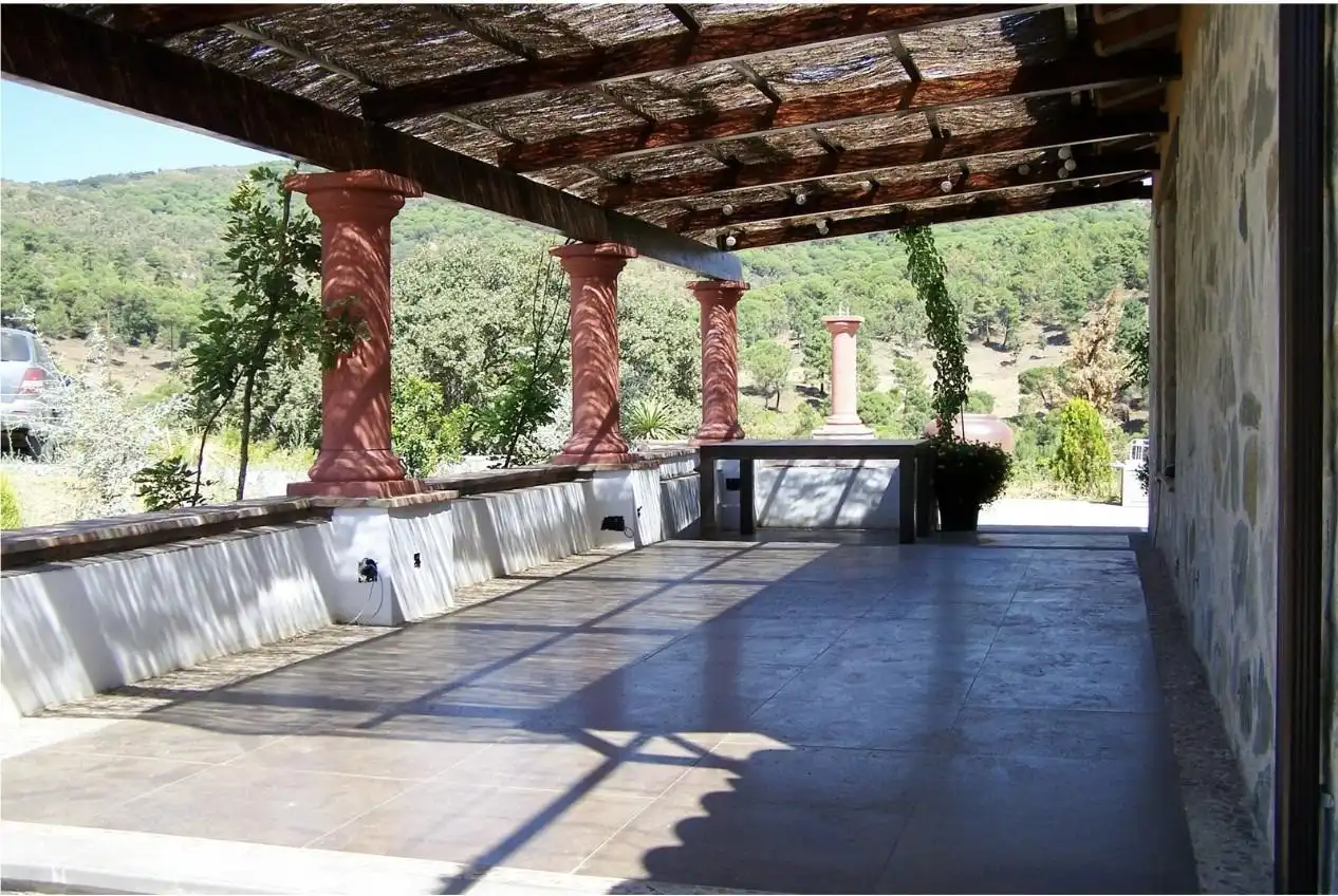 Terraza de Casa o chalet en venta en Calera de León con Jardín privado, Terraza y Amueblado