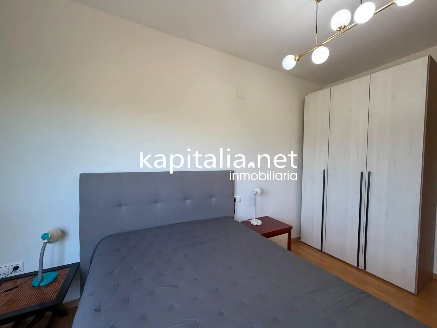 Schlafzimmer von Dachboden zum Verkauf in Cocentaina mit Klimaanlage, Terrasse und Möbliert