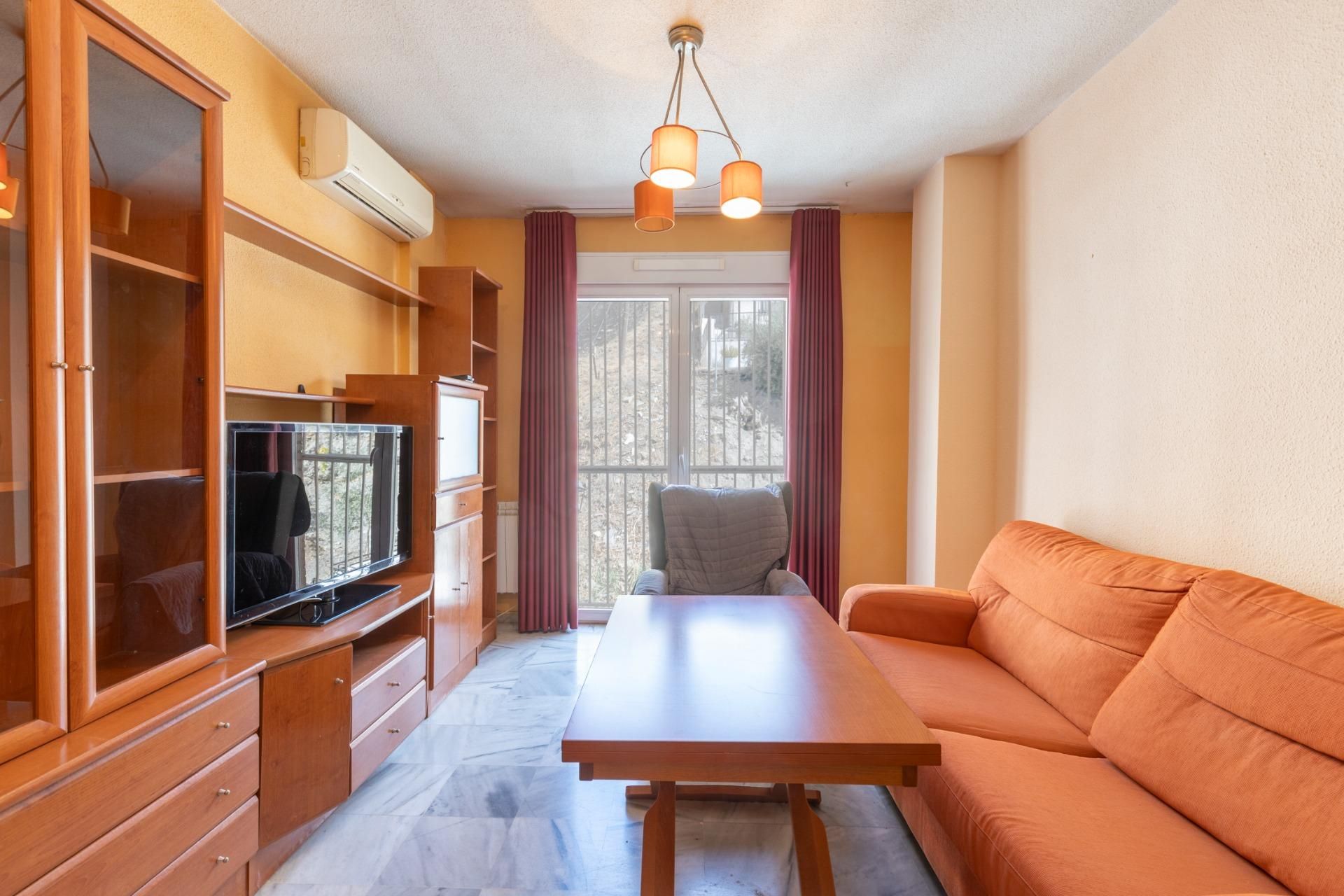 Living room of Flat for sale in Cenes de la Vega  with Air Conditioner and Heating