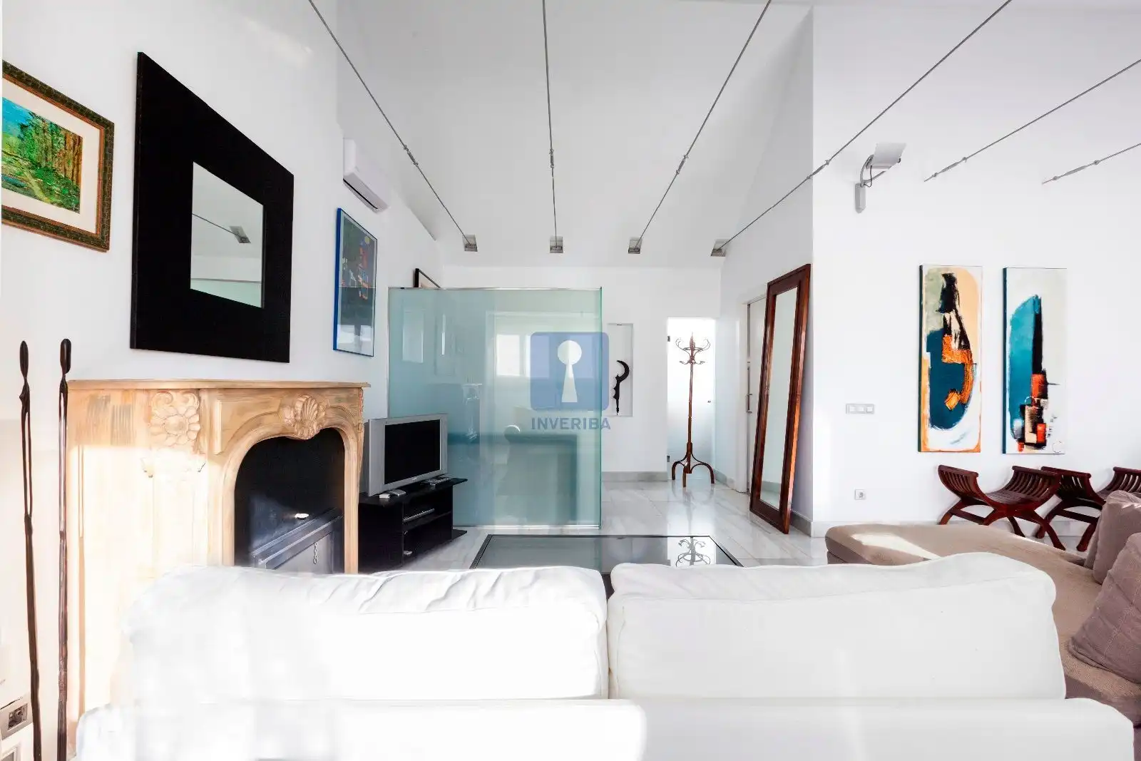 Living room of Attic for rent in Madrid  with Air Conditioner, Heating and Storage room