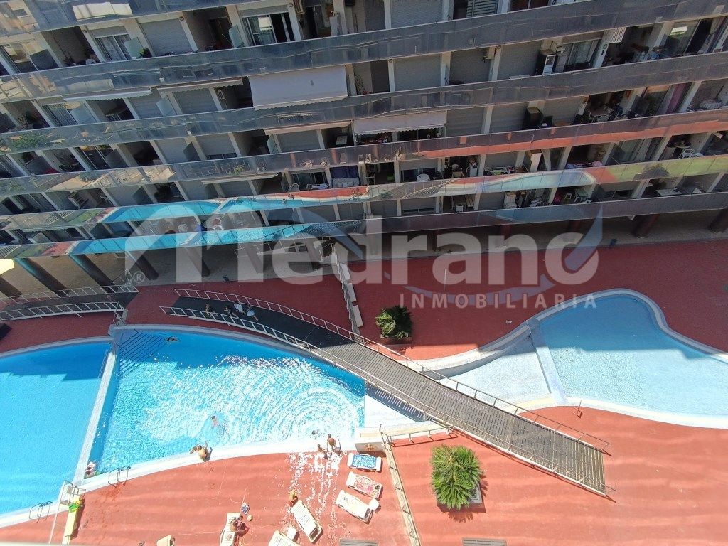 Piscina de Pis en venda en Villajoyosa / La Vila Joiosa amb Aire condicionat, Calefacció i Jardí privat