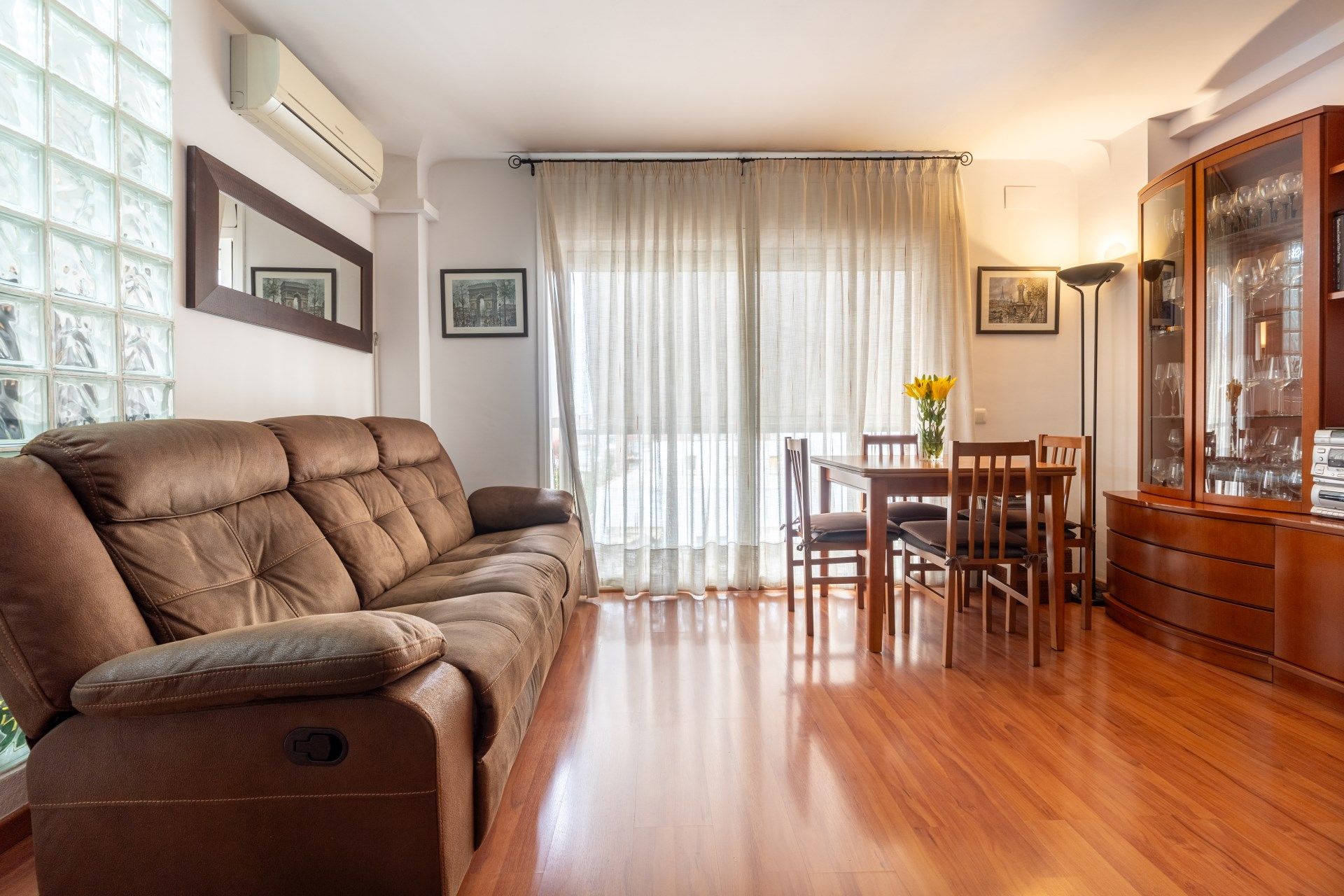 Sala d'estar de Dúplex en venda en Figueres amb Calefacció i Terrassa