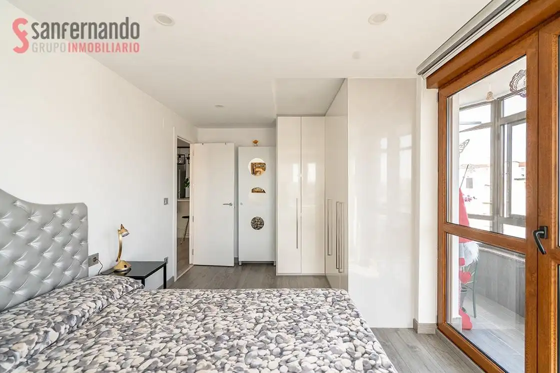 Habitación de Piso en venta en Santander con Calefacción y Balcón