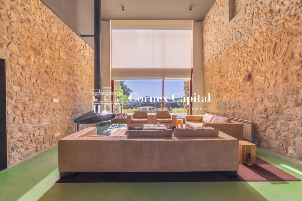 Living room of Country house for sale in Maçanet de Cabrenys  with Heating, Private garden and Terrace