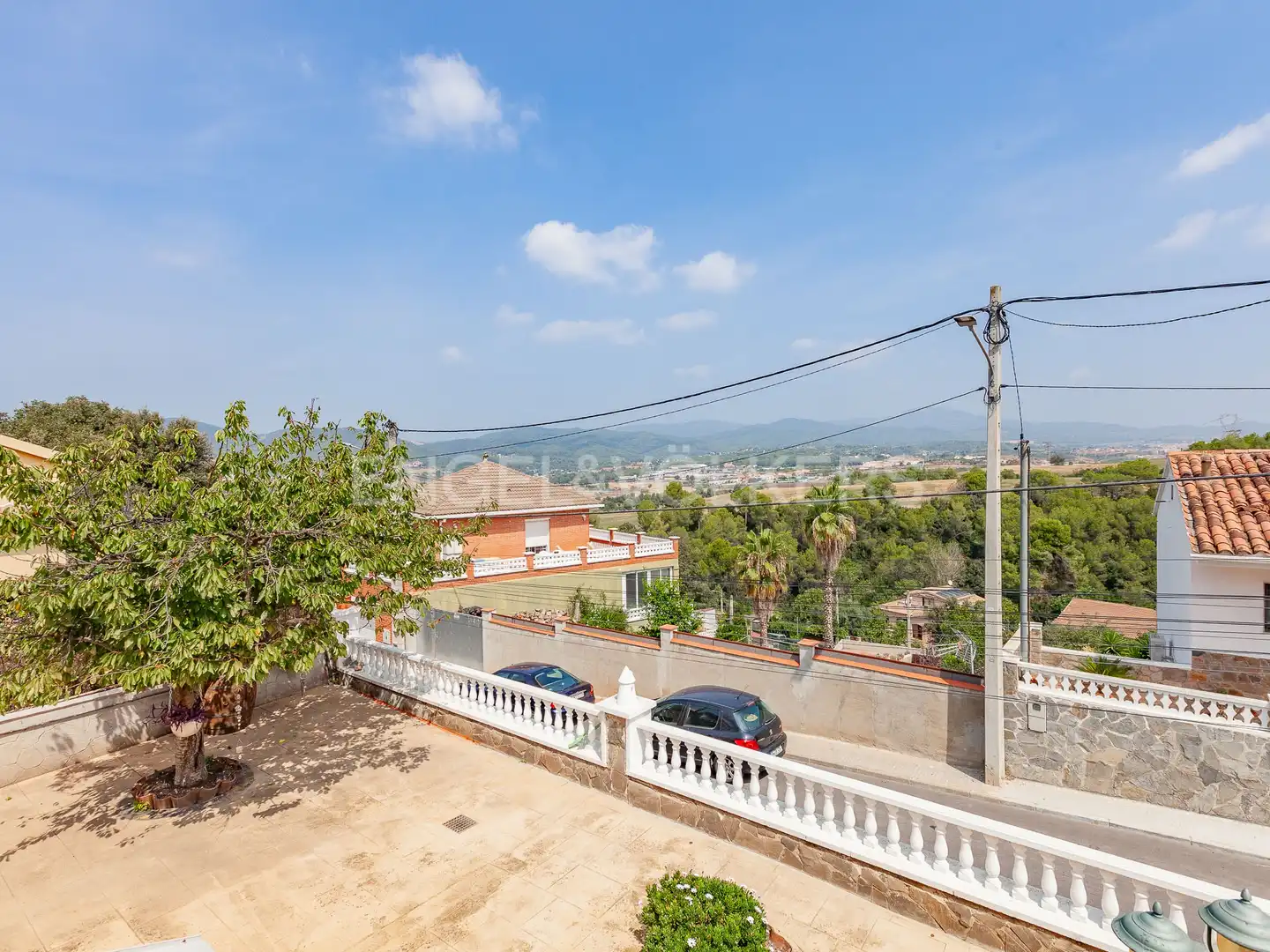 Vista exterior de Casa o chalet en venta en Terrassa con Aire acondicionado, Calefacción y Terraza