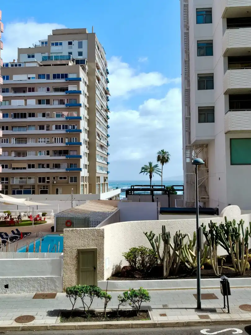 Vista exterior de Apartamento en venta en Puerto de la Cruz con Amueblado, Lavadora y Microondas