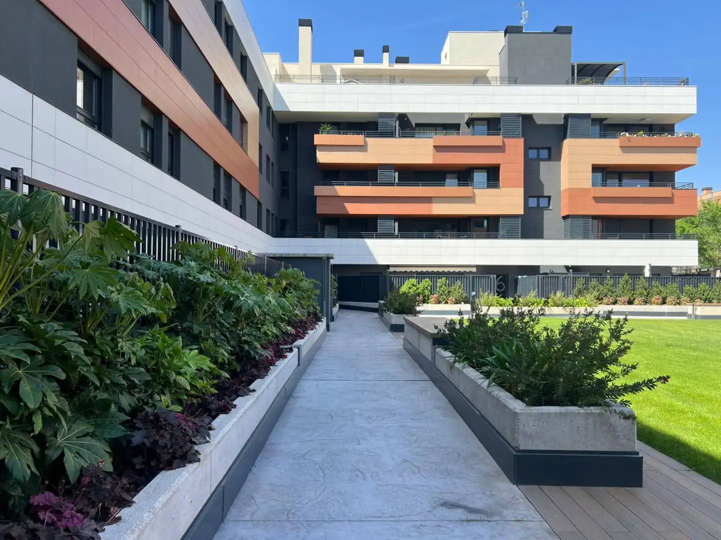 Terrace of Flat for sale in Lardero  with Heating, Private garden and Parquet flooring