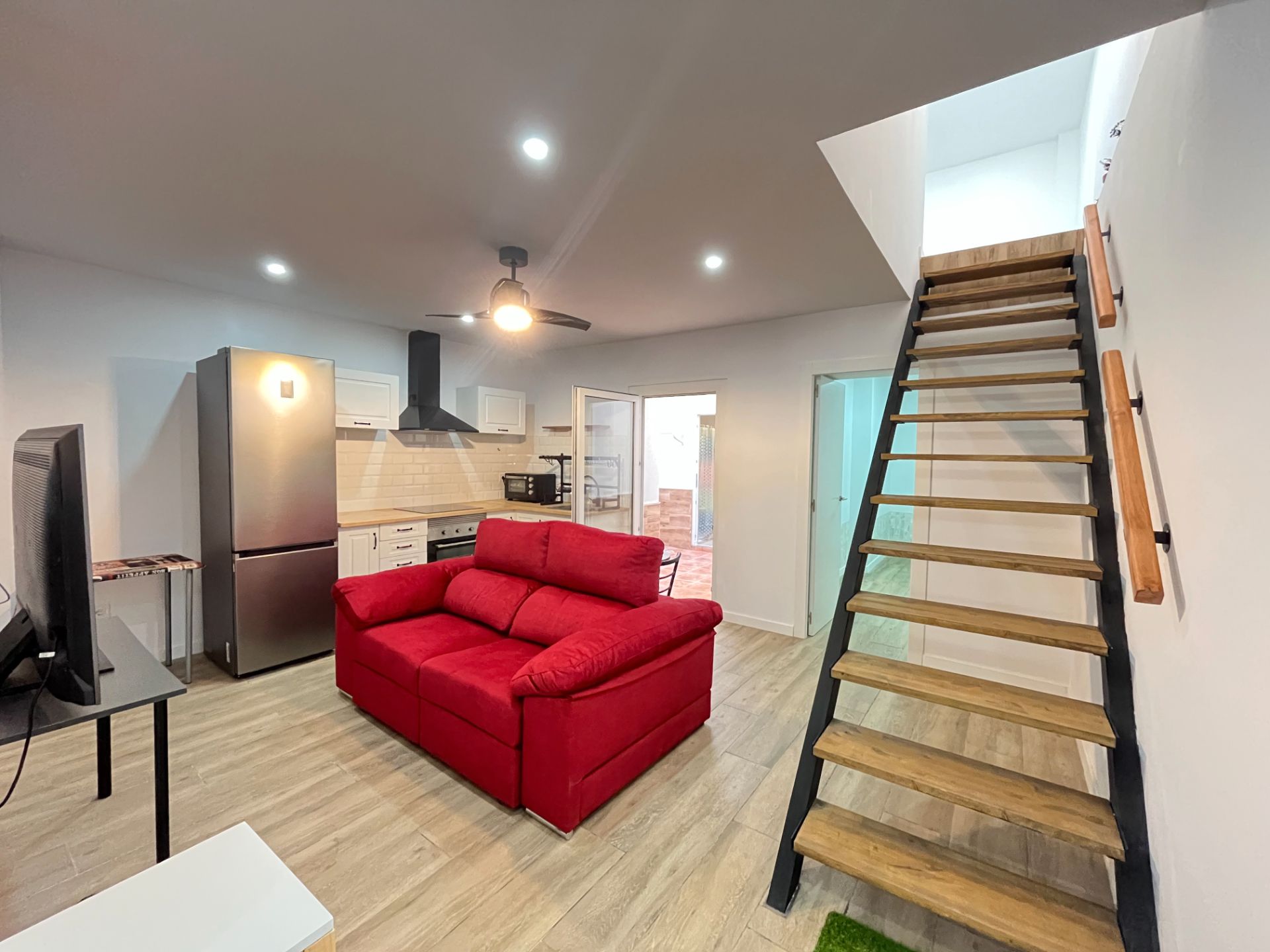 Single-family semi-detached for sale in Sagunto / Sagunt  with Terrace, Furnished and Oven