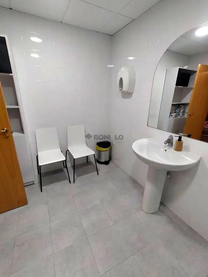 Nave industrial en venta en Zaragoza, El Pinar - San León - Las Viñas