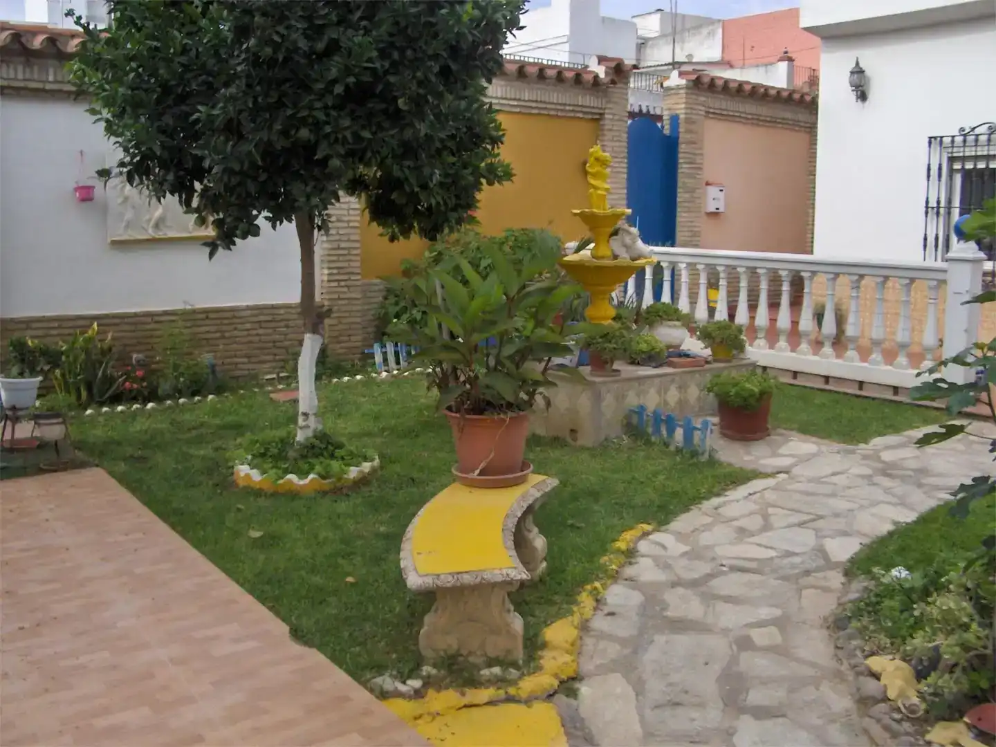 Jardí de Pis de lloguer en Gines amb Aire condicionat, Jardí privat i Piscina