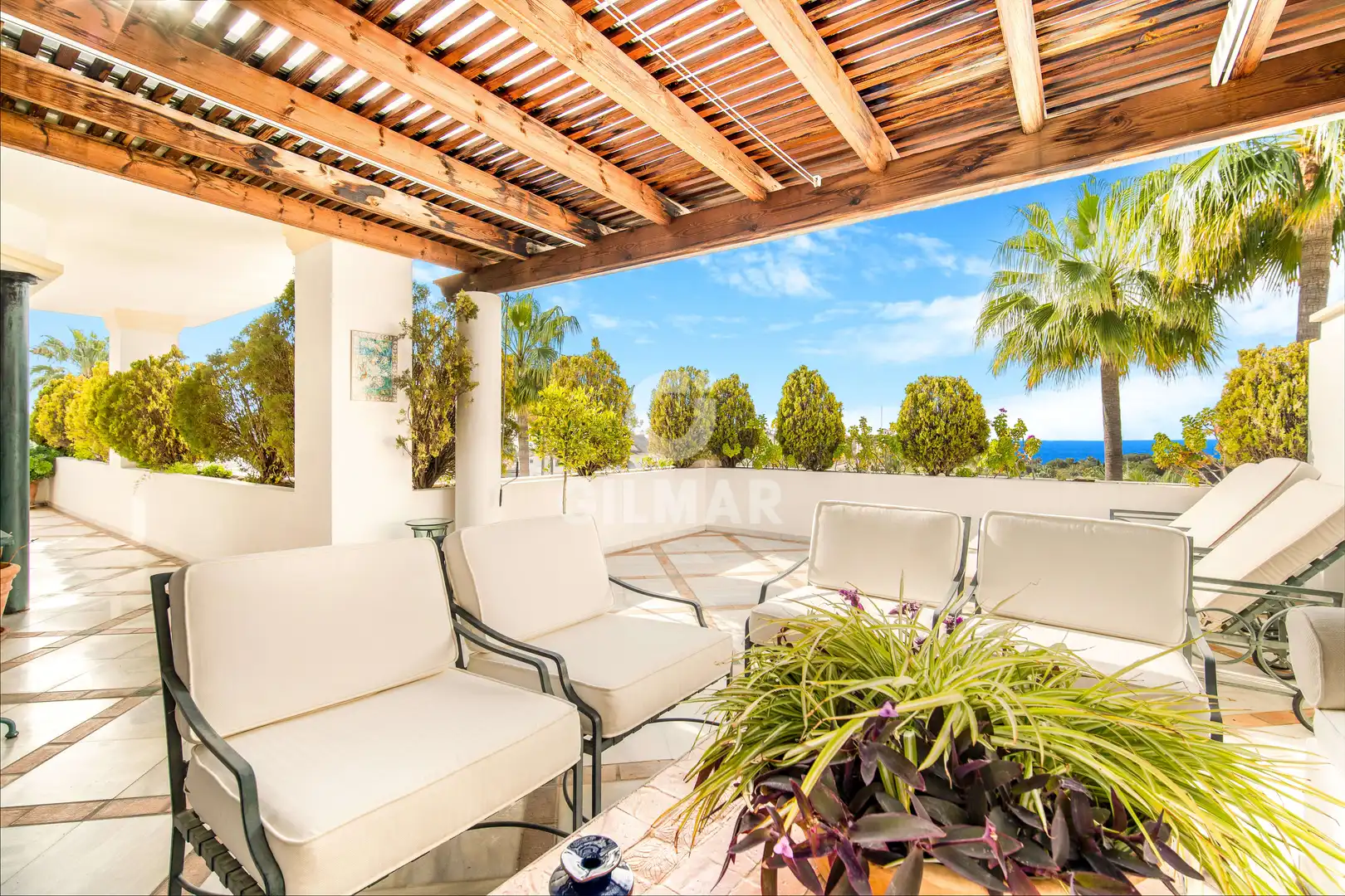 Terrassa de Dúplex en venda en Marbella amb Calefacció, Jardí privat i Traster