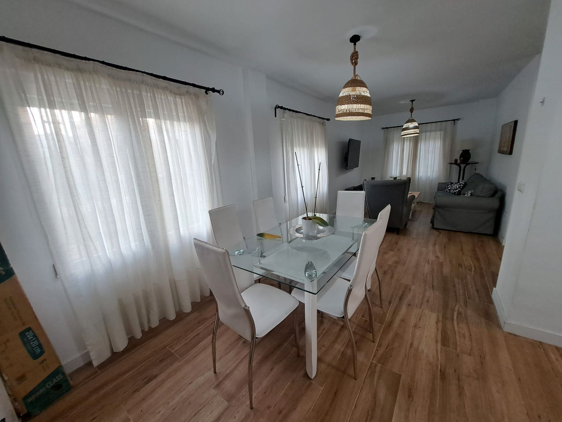 Comedor de Planta baja de alquiler en Benalmádena con Aire acondicionado, Amueblado y Piscina comunitaria