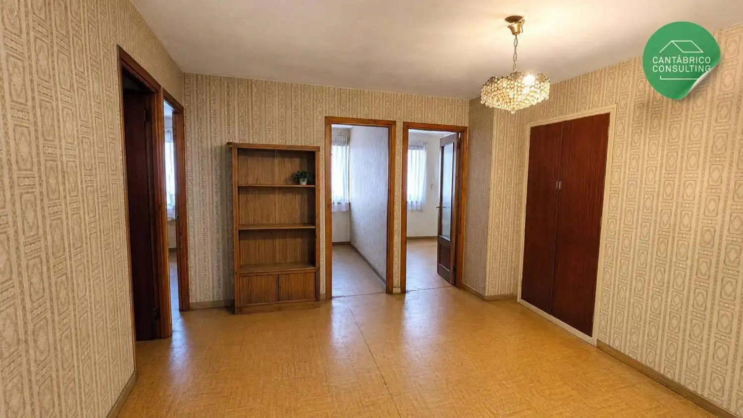 Sala de estar de Local en venta en Navia con Amueblado