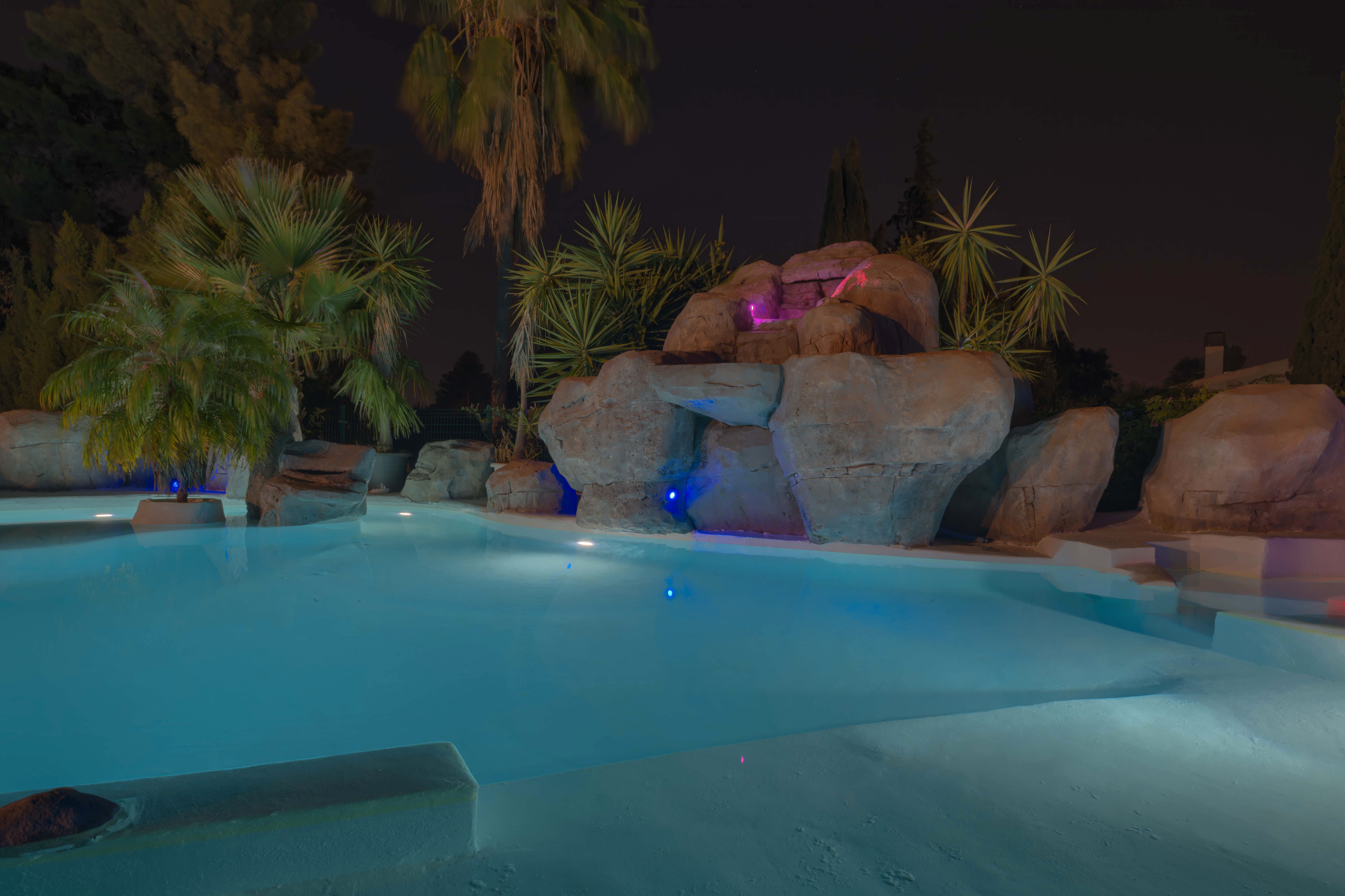 Piscina de Casa o xalet en venda en Alcalá de Guadaira amb Jardí privat, Terrassa i Piscina