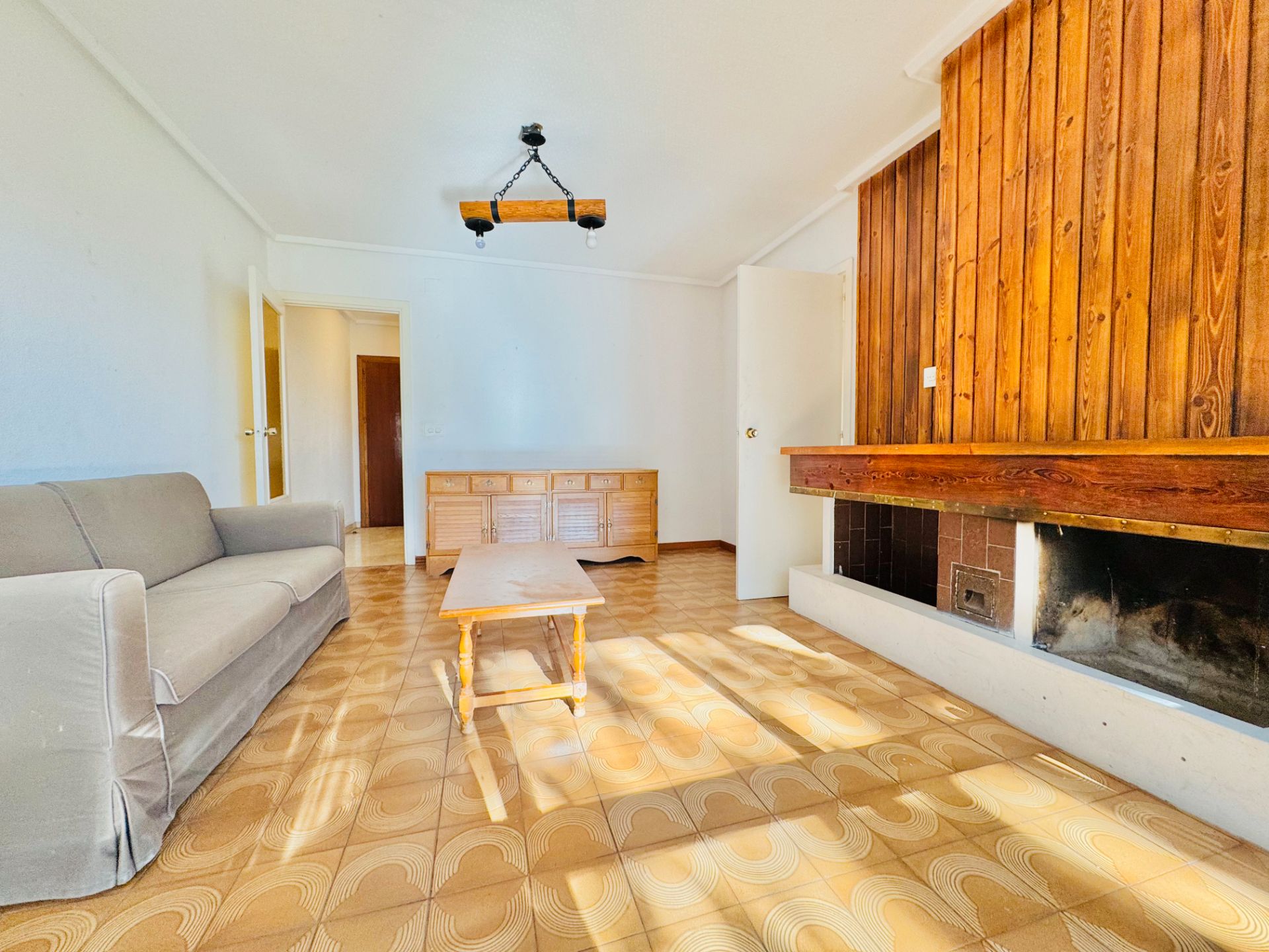 Living room of Flat for sale in San Lorenzo de El Escorial  with Heating, Terrace and Storage room