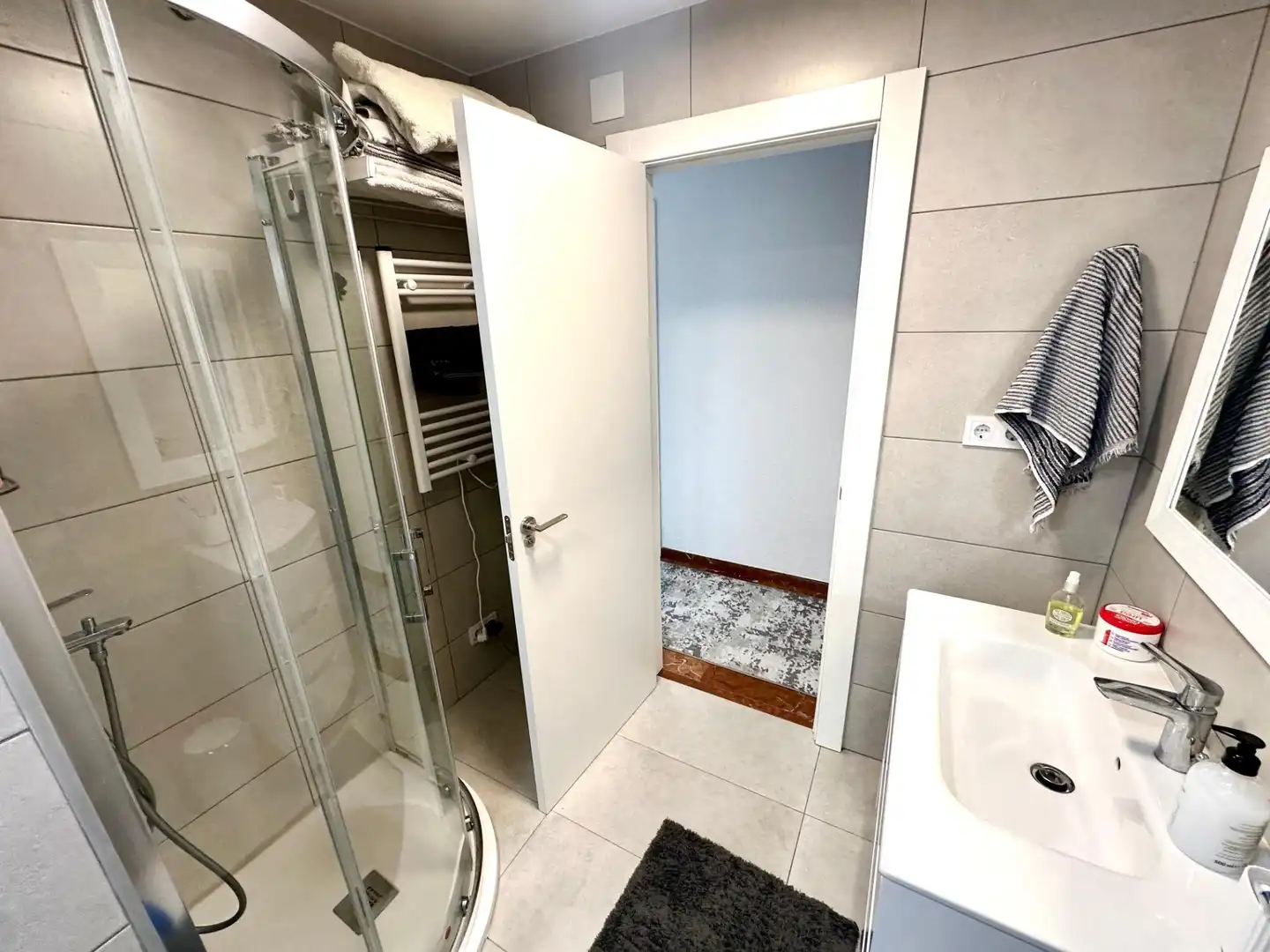 Bany de Apartament en venda en Alicante / Alacant amb Aire condicionat, Calefacció i Terrassa