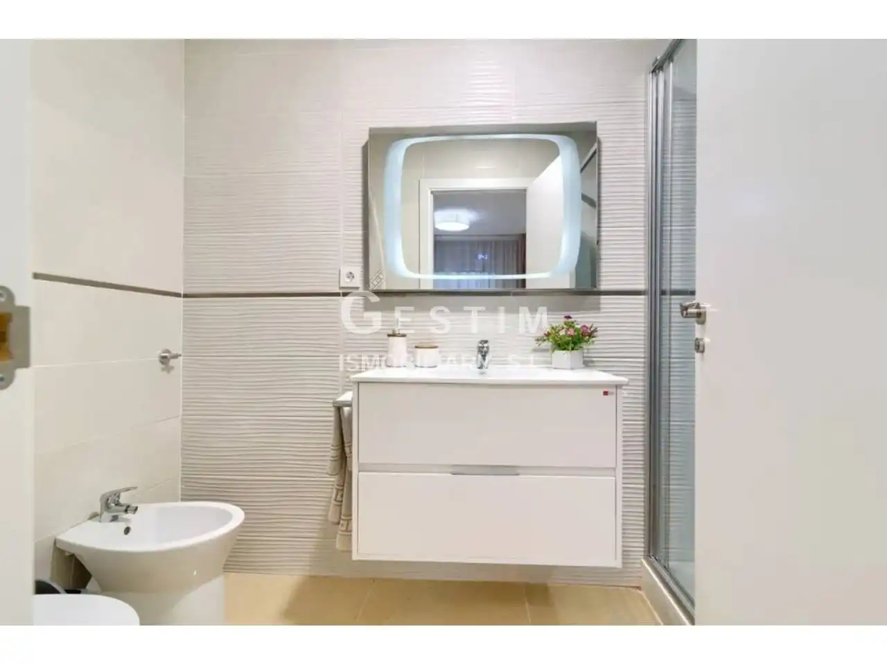 Badezimmer von Wohnung zum Verkauf in Cabanes mit Klimaanlage, Heizung und Terrasse