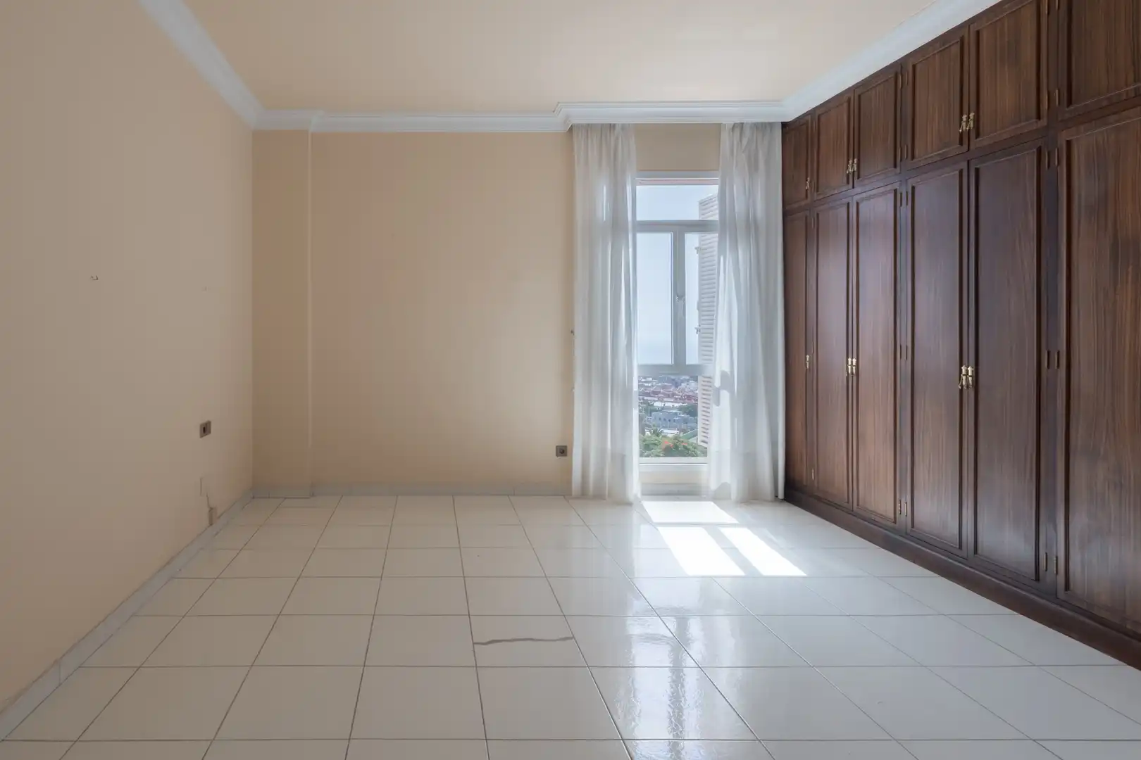 Habitación de Casa adosada en venta en Santa Cruz de Tenerife con Jardín privado, Horno y Balcón
