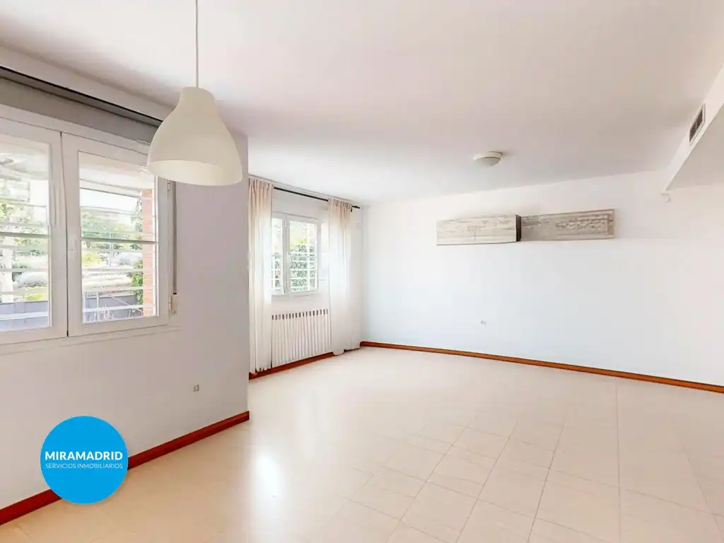 Living room of Detached homes for sale in Paracuellos de Jarama  with Air Conditioner and Swimming Pool
