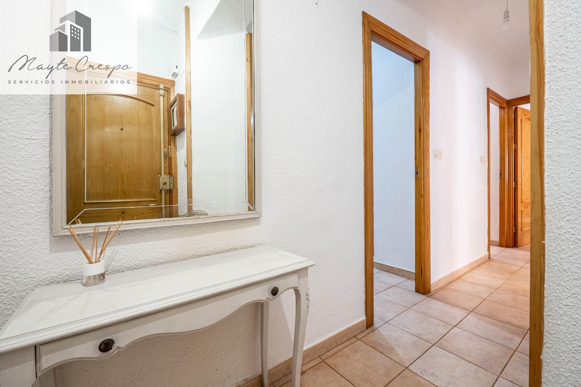 Piso en venta en Calle Doctor Víctor Escribano, 4, Plaza de Toros, Beiro