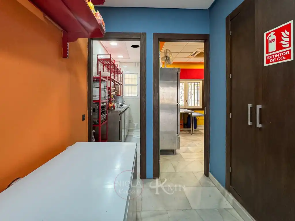 Kitchen of Commercial properties for sale in Vera  with Air Conditioner and Furnished