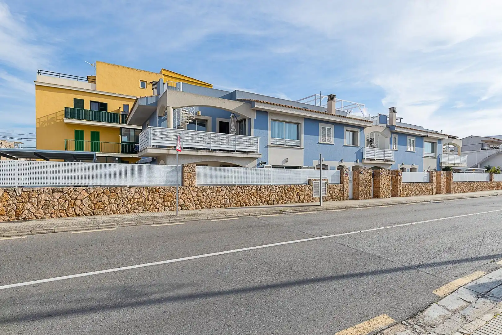 Vista exterior de Planta baixa en venda en  Palma de Mallorca amb Aire condicionat, Terrassa i Piscina