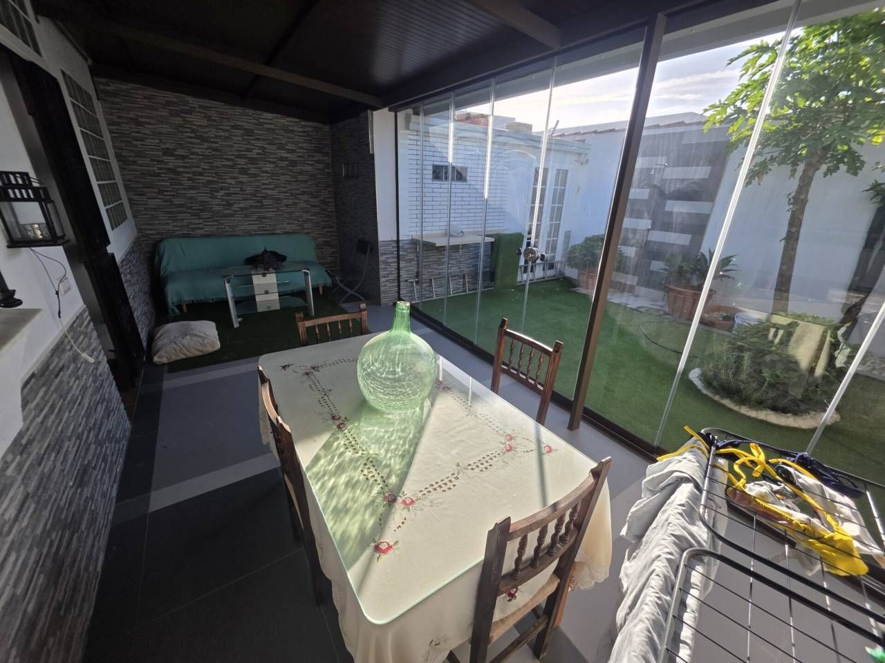 Terrassa de Casa o xalet de lloguer en Chiclana de la Frontera amb Aire condicionat, Jardí privat i Terrassa