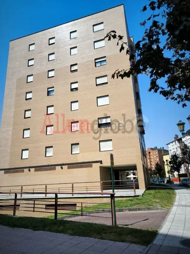 Pis de lloguer a Calle Jaime Truyols Santonja, Corredoría - La Carisa - Prado de La Vega