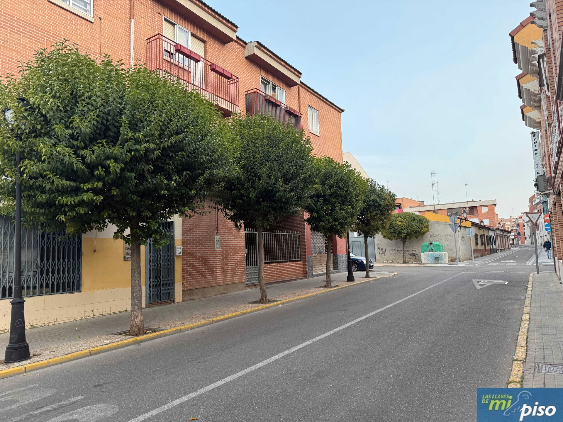 Vista exterior de Piso en venta en Laguna de Duero con Calefacción, Parquet y Terraza
