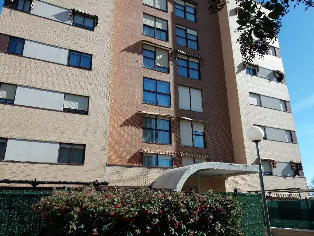 Flat for rent in Calle Fausto Elhuyar, La Garena