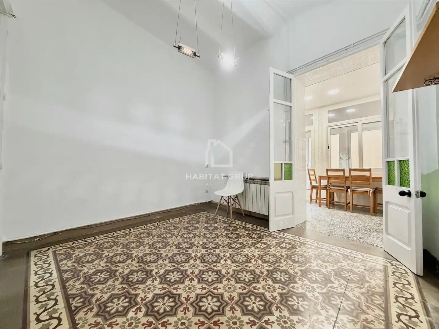 Piso en venta en Girona con Calefacción y Terraza