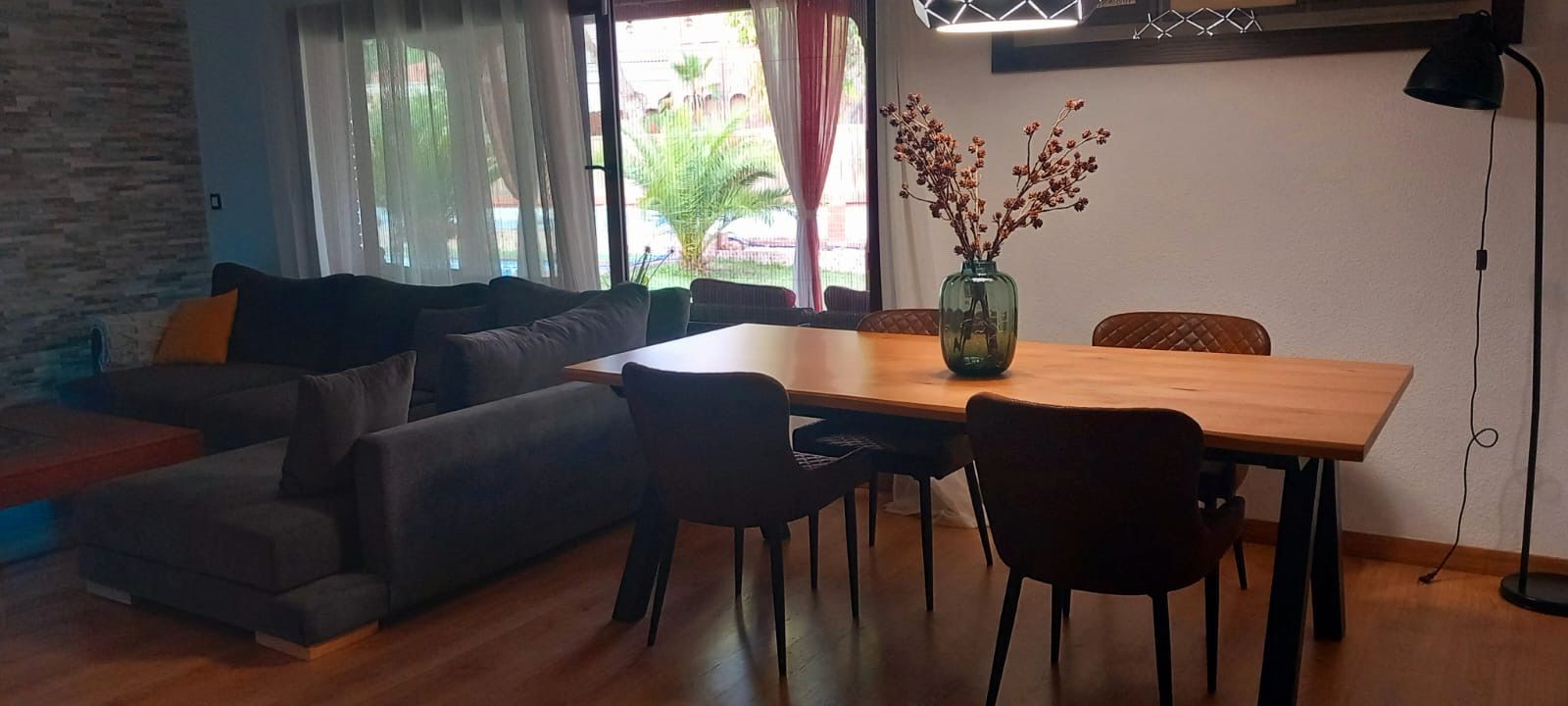 Menjador de Casa o xalet en venda en San Vicente del Raspeig / Sant Vicent del Raspeig amb Aire condicionat, Calefacció i Jardí privat