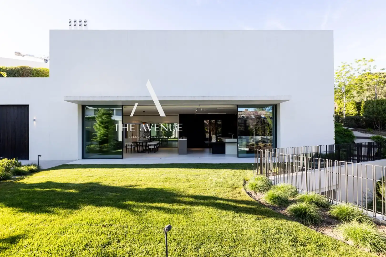 Exterior view of Houses for sale in Pozuelo de Alarcón  with Heating and Swimming Pool