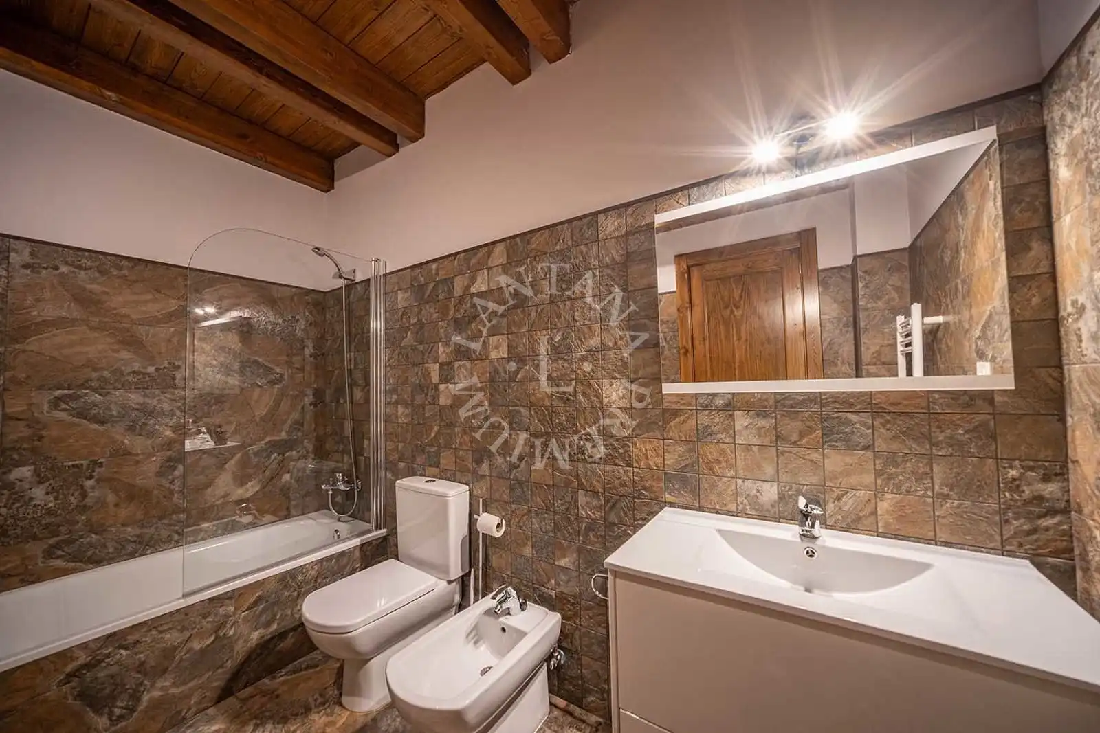 Baño de Casa o chalet en venta en Vielha e Mijaran con Calefacción