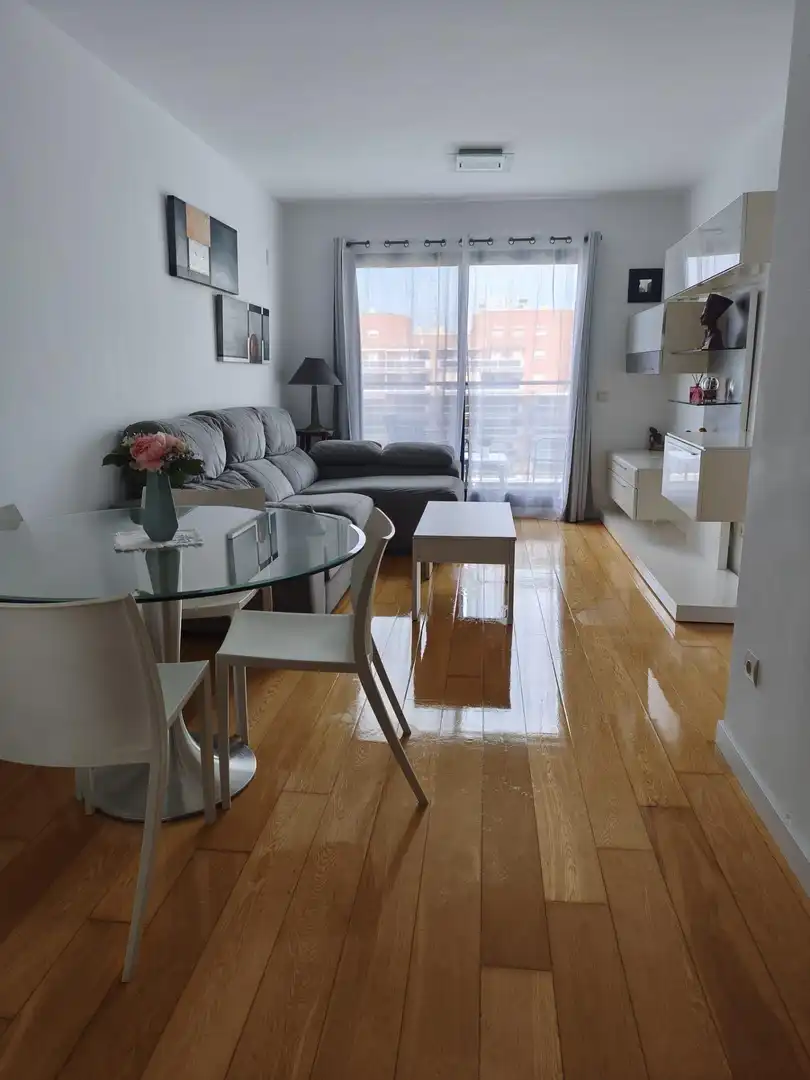 Wohnzimmer von Wohnung zur Miete in La Pobla de Farnals mit Möbliert, Balkon und Gemeinschaftspool