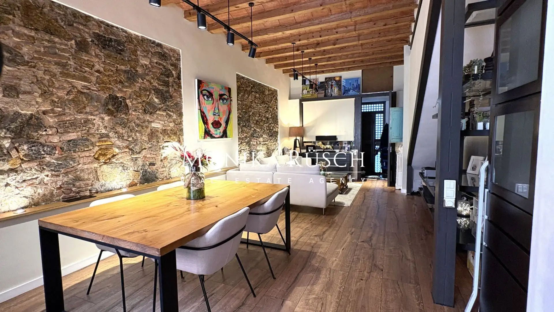 Sala d'estar de Pis en venda en Barcelona amb Aire condicionat i Calefacció