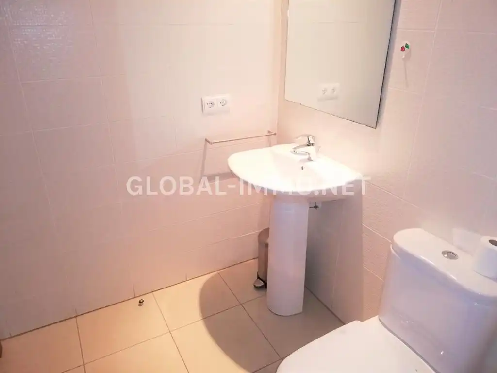 Bany de Apartament en venda en Roses amb Aire condicionat, Calefacció i Terrassa