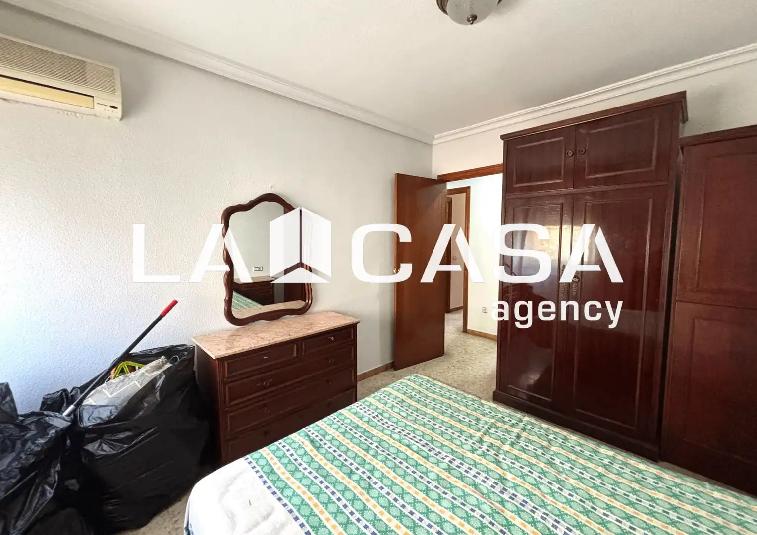 Piso en venta en  Sevilla Capital con Terraza